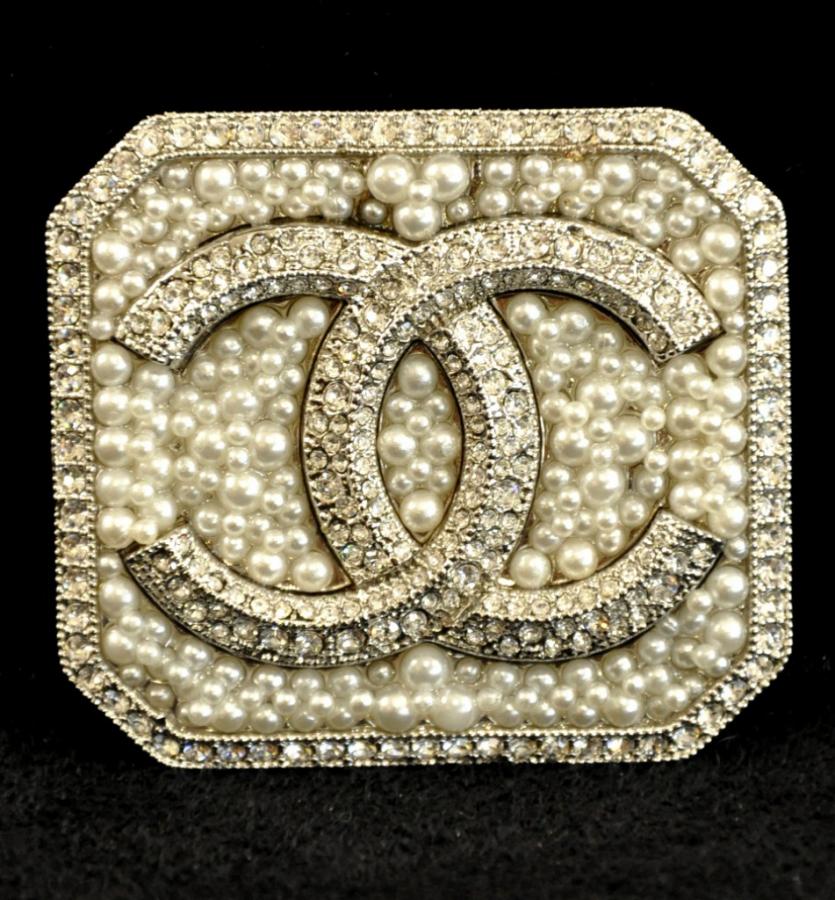 Chanel Brooch , More Informations...